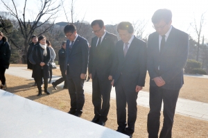 한상진 국민의당 창당준비위원장 백범 김구 선생 묘역 참배