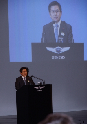 황교안 총리, 제네시스 'EQ900' 신차발표회 참석