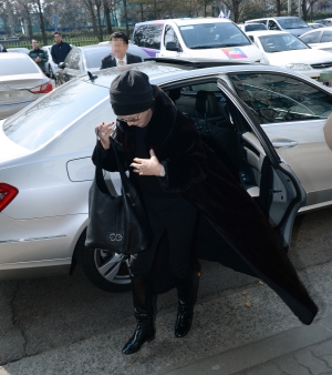 린다 김, '사기 폭행 혐의로 경찰 출두'