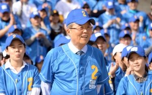 선거 응원가 뮤직 비디오 촬영하는 김종인 대표