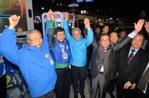 더민주 김종인 대표, 이종걸 후보 지원 유세