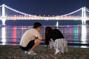 열대야 날려 버리는 '광안리 밤바다'