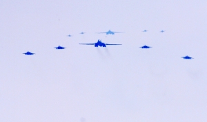 미 전략폭격기 B-1B 랜서 무력시위