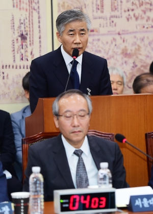 국정감사 참석한 서울대학교병원 백선하 교수