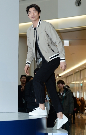 공유 디스커버리 팬사인회