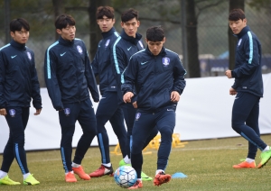 축구대표팀 훈련 대한민국-시리아전 앞두고 훈련 파주NFC 170327