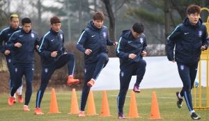 축구대표팀 훈련 대한민국-시리아전 앞두고 훈련 파주NFC 170327