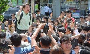 안철수 광주 수완 롯데아울렛거리 유세