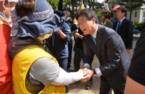 유승민 강릉 산불 이재민 방문