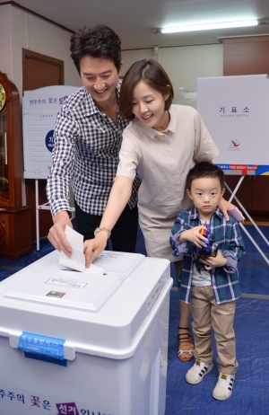정준호-이하정 19대 대선 투표