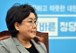 이혜훈, 74일 만 '불명예 퇴진'