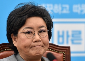 이혜훈, 74일 만 '불명예 퇴진'