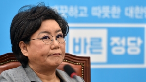 이혜훈, 74일 만 '불명예 퇴진'