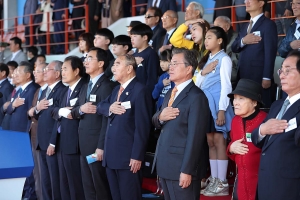 문재인 대통령, 이북5도민 체육대회 참석