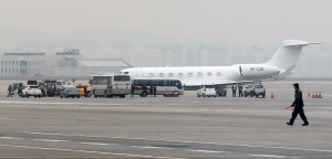 칼둔 행정청장 입국