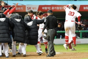 KBO 플레이오프 1차전