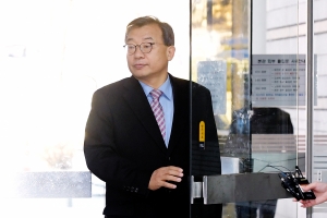 '세월호 보도 개입 의혹' 이정현 의원 1심 선고공판 