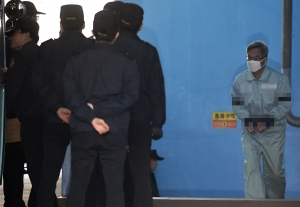 '댓글 조작' 드루킹, 징역 3년 6개월 실형 선고