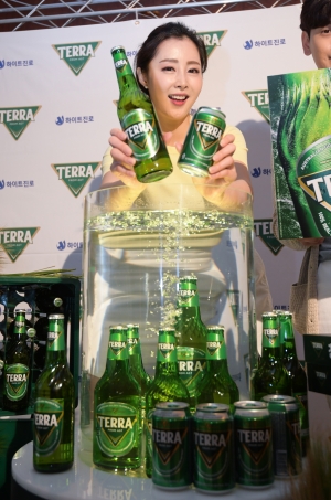 하이트진로 맥주 신제품 '청정라거-테라(TERRA)' 출시 기념 기자간담회