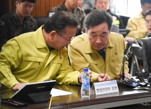 이낙연 총리 고성 화재 현장상활실 방문