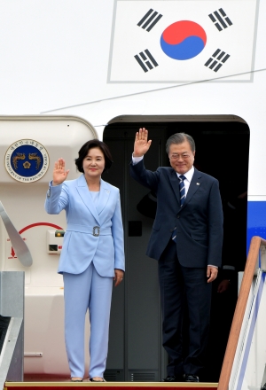 대통령 북유럽 서울공항 출국