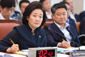 일본 수출규제 대책 논의 위해 국회 찾은 성윤모-박영선