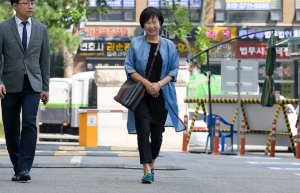'목포 부동산 투기 의혹' 손혜원 의원 첫 공판 출석