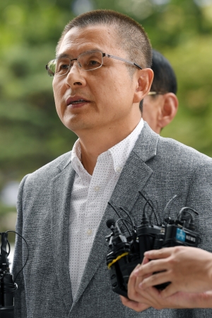 황교안 패스트트랙 관련 검찰 자진출석