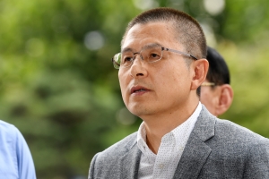 황교안 패스트트랙 관련 검찰 자진출석