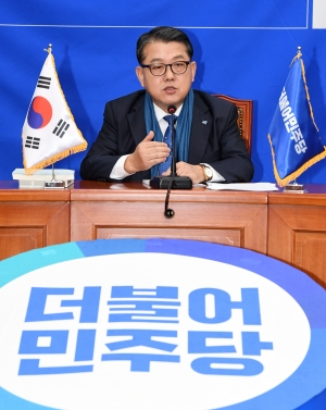 더불어민주당 인재영입 3호 김병주 대장