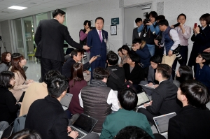 미래통합당 총선 공천 신청자 면접 심사보는 홍준표