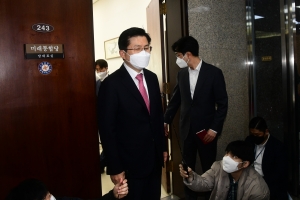 '공천 취소' 입장 밝히는 황교안