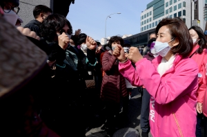 나경원 공약 발표 및 사당역 유세