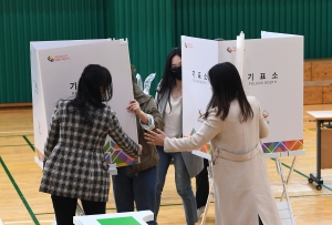 청운초등학교 본 투표소 설치