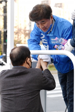 김병찬 아나운서, 김병욱 분당을 후보 지원 유세