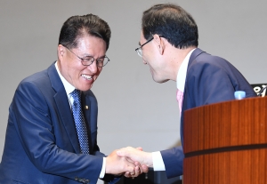 통합당, 한국당과 합당 후 첫 당선인 총회