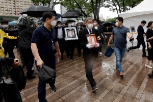 고 박원순 서울시장, '빗속 마지막 출근길'