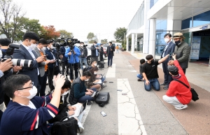 하태경 국민의힘 의원 해수부 피격 사망 공무원 친형 기자회견