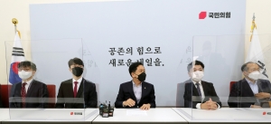 김기현, 신임 대변인단과 티타임