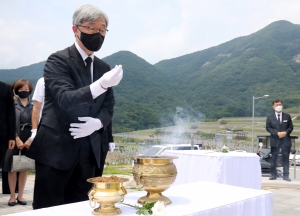 최재형 전 감사원장 국립대전현충원 참배