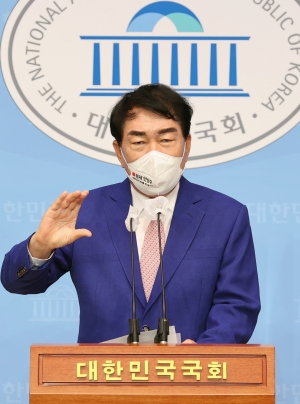 안상수, 부동산 관련 공약 발표 기자회견