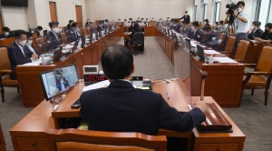 국회 기재위 전체회의