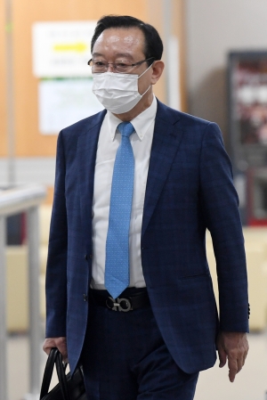 법원 출석하는 송철호