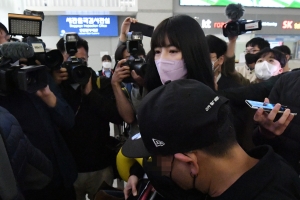 이재영-이다영 출국