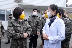 심상정, '더 좋은 병영식당' 현장 점검, 1사단 일월성대대 찾아