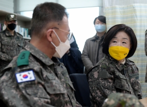 심상정, '더 좋은 병영식당' 현장 점검, 1사단 일월성대대 찾아