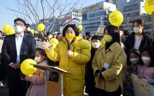 동 수직구 공사 반대 주민 만난 심상정