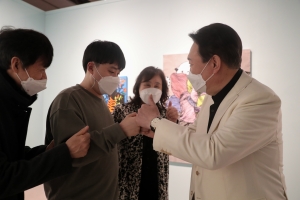 한국 발달장애 아티스트 특별초대전 참석한 윤석열