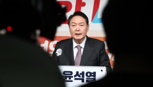 윤석열, '연말정산-반려동물-양육지원' 생활공약 발표