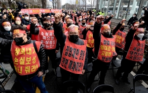 QR코드에 갇힌 자영업자의 한숨 포토기획